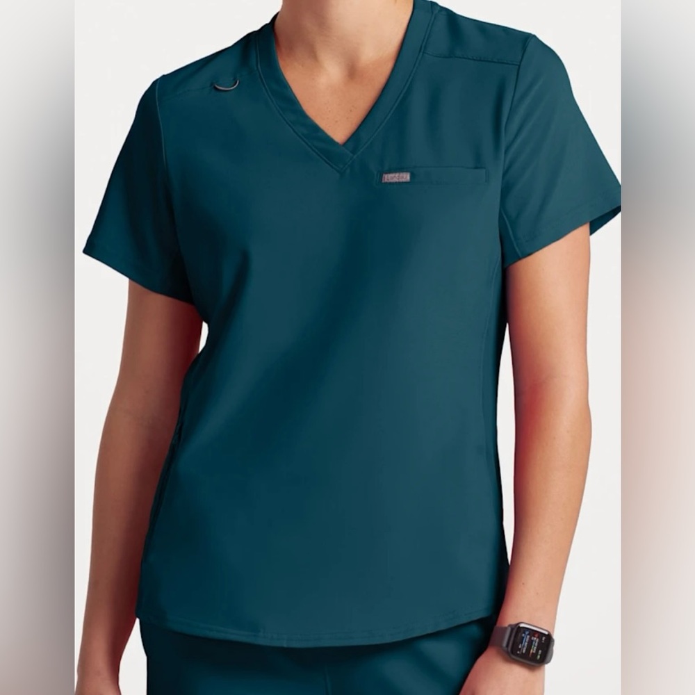 Landau Forward Scrub Set Caribbean (top is Large and bottoms are medium tall)